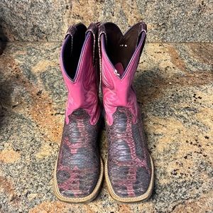 Girls Size 13.5 Cowgirl Boots.